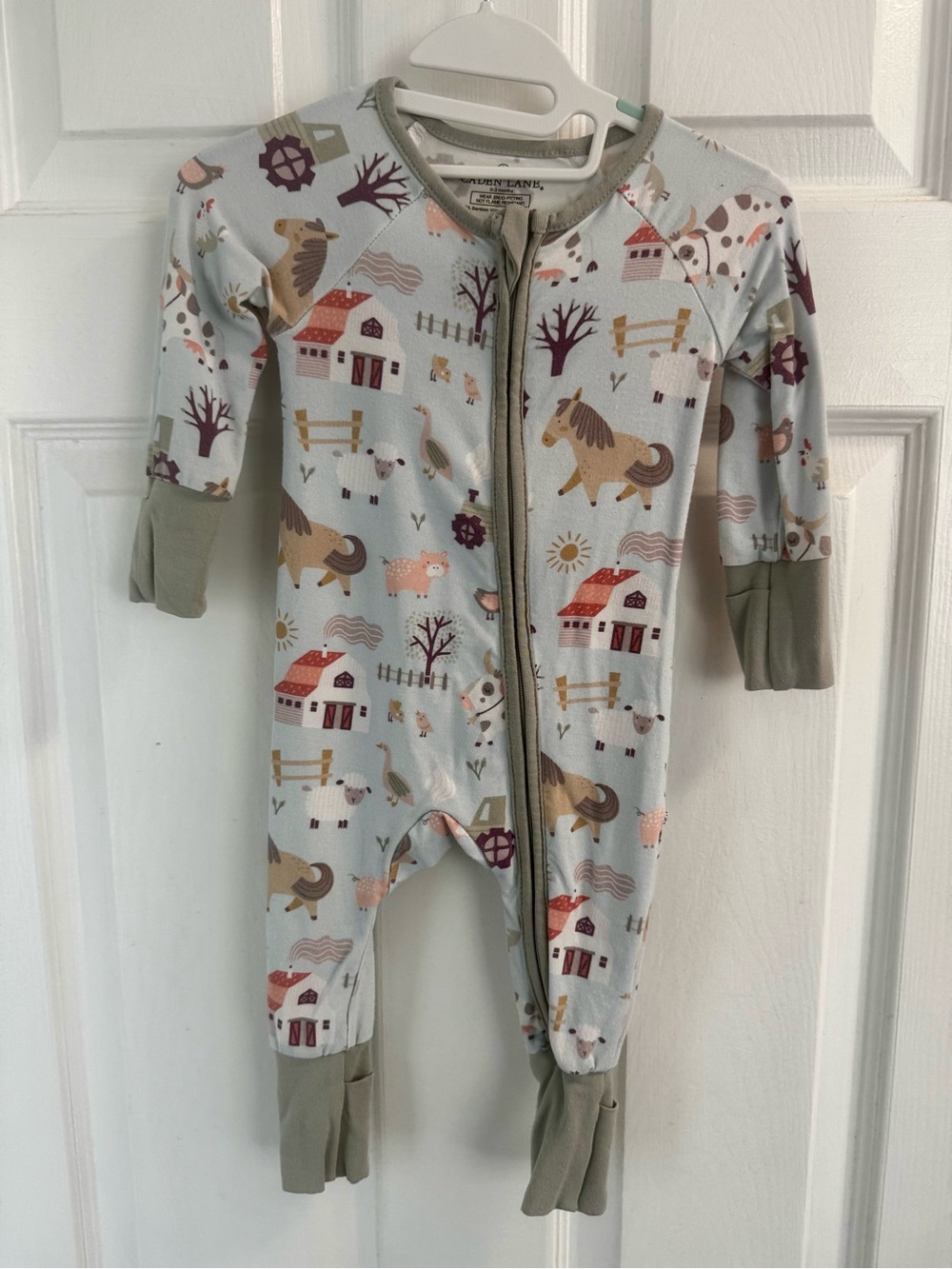 GUC Caden Lane Convertible Zip Romper, Farm Animals, 0-3 months